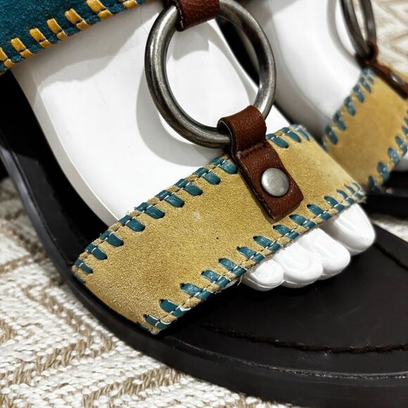 Chinese Laundry “Golden” Stacked Heel Sandals - Picture 2 of 12